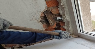 Демонтаж оконных откосов по выгодной цене от 519 руб. в Ханты-Мансийске - Сварной-Хнт