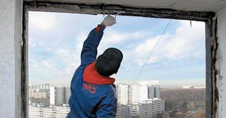 Демонтаж остекления балкона в Ханты-Мансийске - цена от 570 руб. - Сварной-Хнт